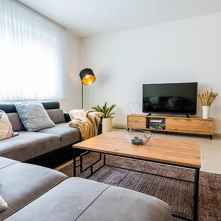 Golden Design Apartment, Zentral, Familie Und Business, 1000 Mbit *